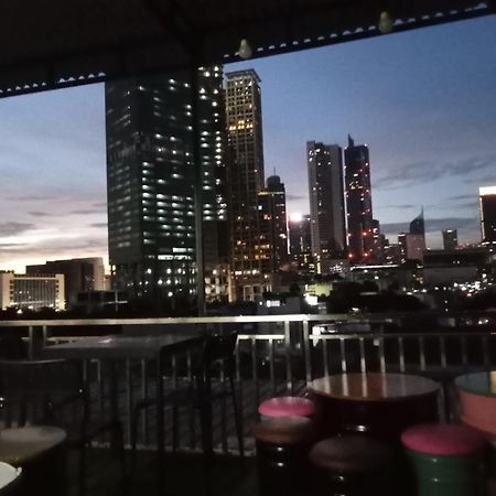 Hotel Multi 88 Syariah Jakarta Exterior foto