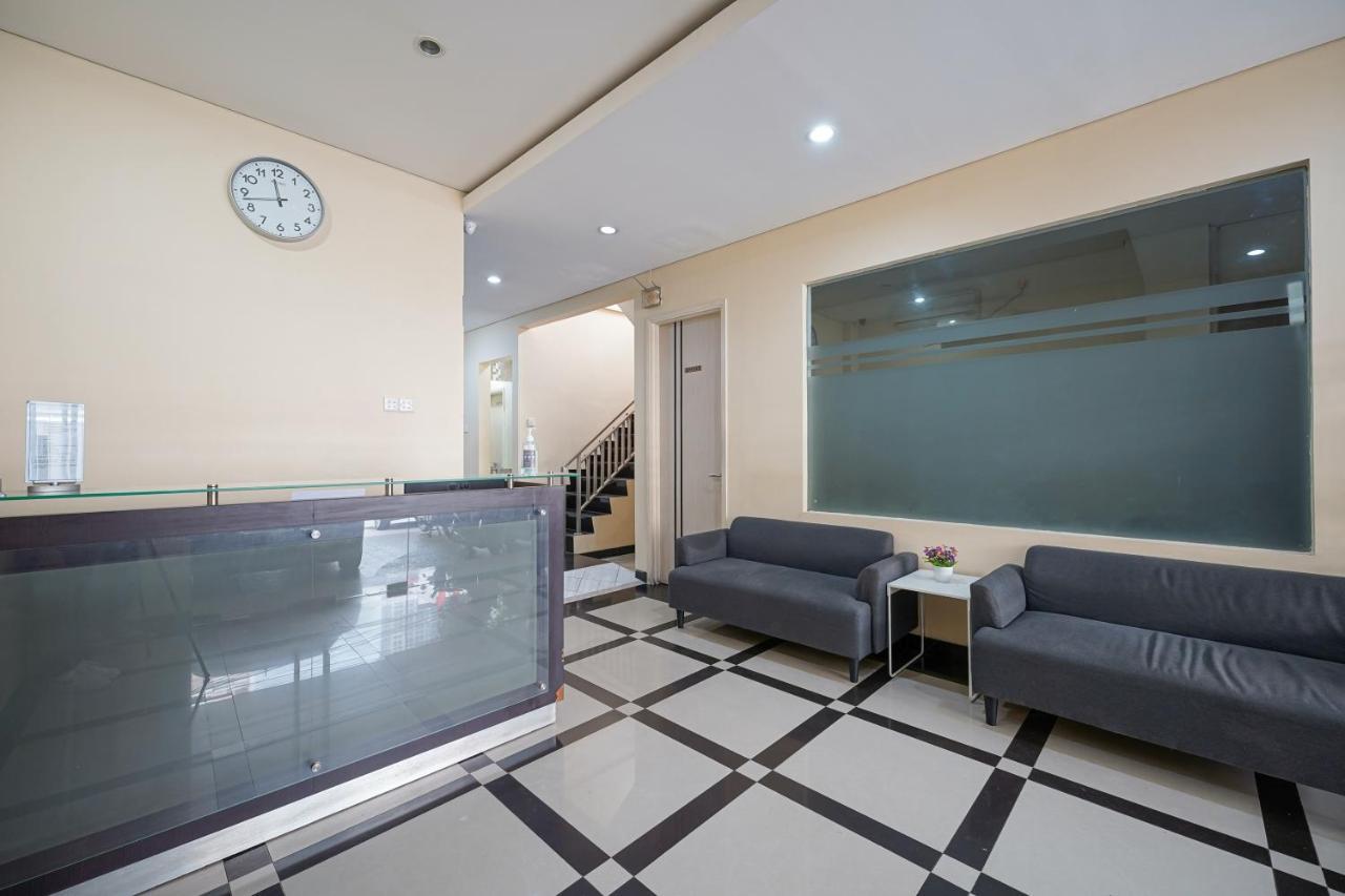 Hotel Multi 88 Syariah Jakarta Exterior foto
