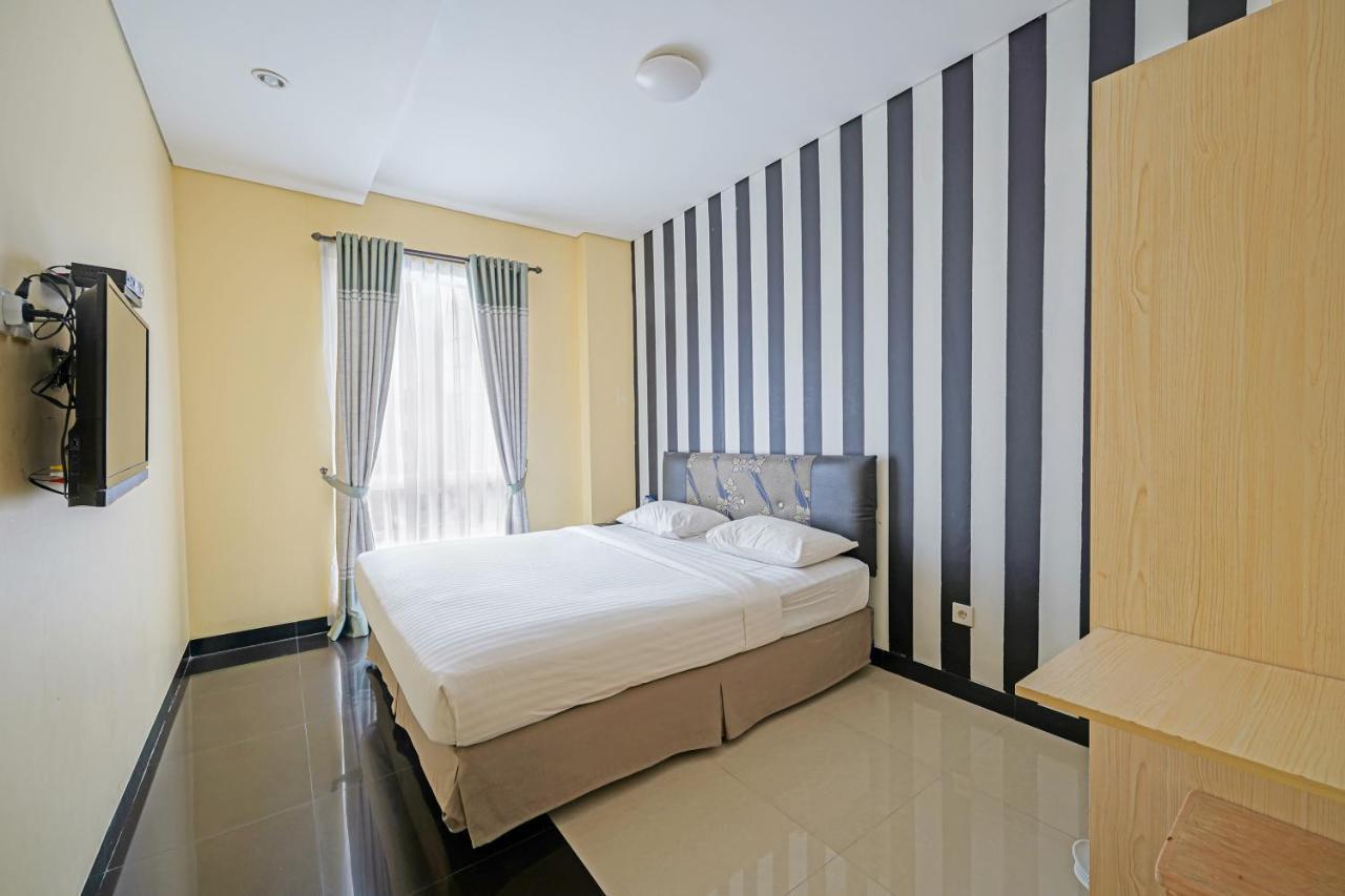 Hotel Multi 88 Syariah Jakarta Exterior foto